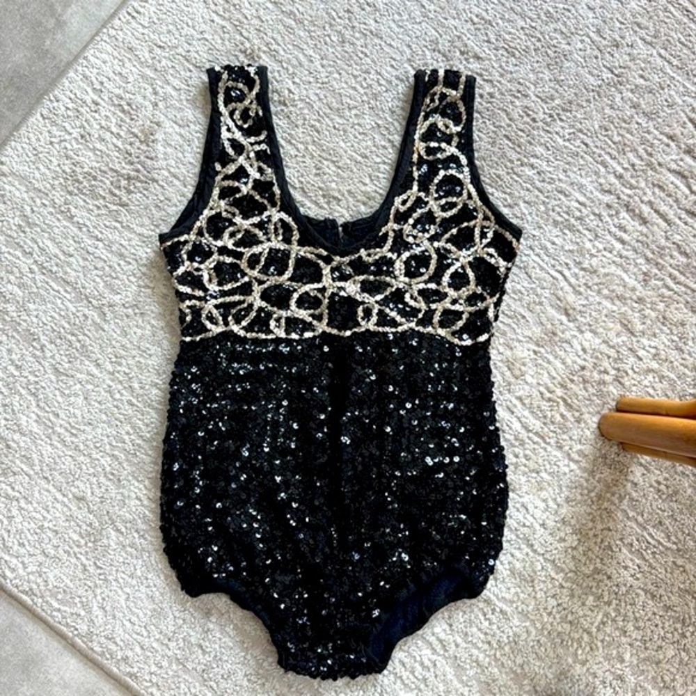 Vintage 1980's Black/Silver Full Sequin Double V-Neck Majorette Leotard